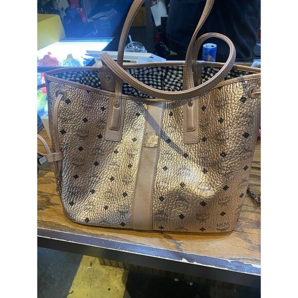 MCM Designer Womens Purse And Hand Bag Set - Picture 2 of 9